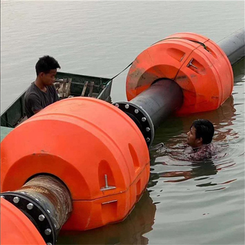 它通過底泥的疏挖底泥中所含的污染物,清理水體內源污染,從而改變水質